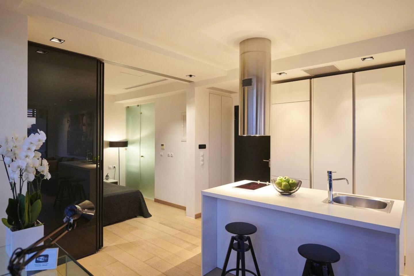 Ma Maison Nο 4, Downtown Loft , Short Walk To Acropolis, Ultra High Speed Internet 500 Mbps, Parking Upon Request, 1' From Metro Station Athen Eksteriør bilde